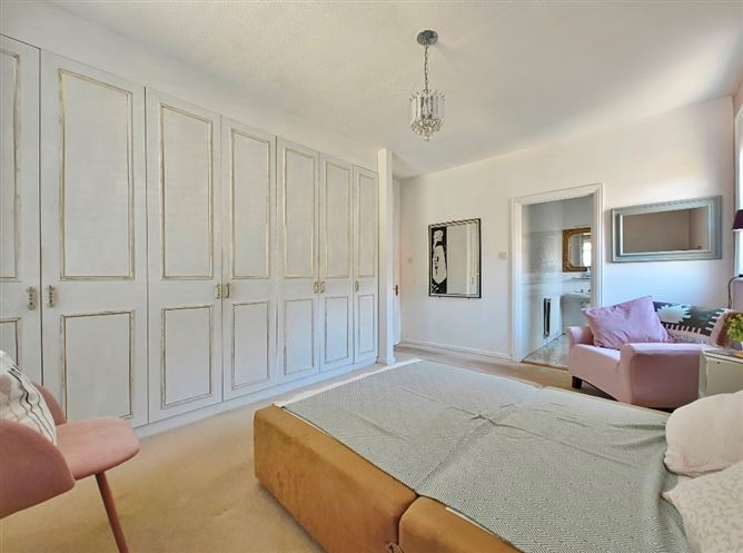 Photo 24 of 33 — 4 Coundon Court, Killiney Avenue, Killiney, County Dublin
