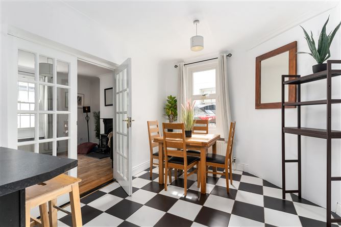 Albert Court East, Grand Canal Dk, Dublin 2