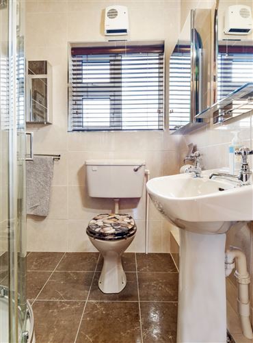 12 Woodstock Park, Knocklyon, Dublin 16