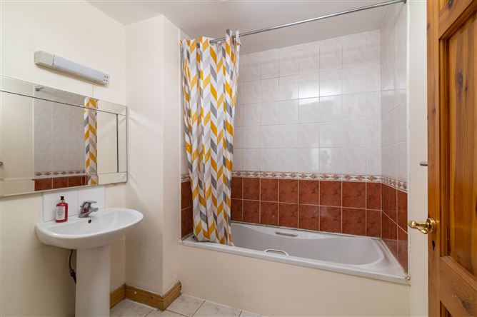 11 Chancery Park Close, Tullamore, Co. Offaly