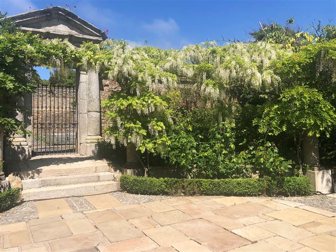 Drumleck House, Ceanchor Road, Howth, County Dublin