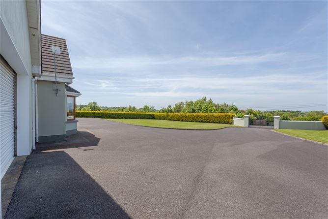 Coldstream House On c. 1.3 Acres / 0.52 HA., Rathbane, Kilteel, Kildare