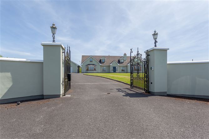 Coldstream House On c. 1.3 Acres / 0.52 HA., Rathbane, Kilteel, Kildare