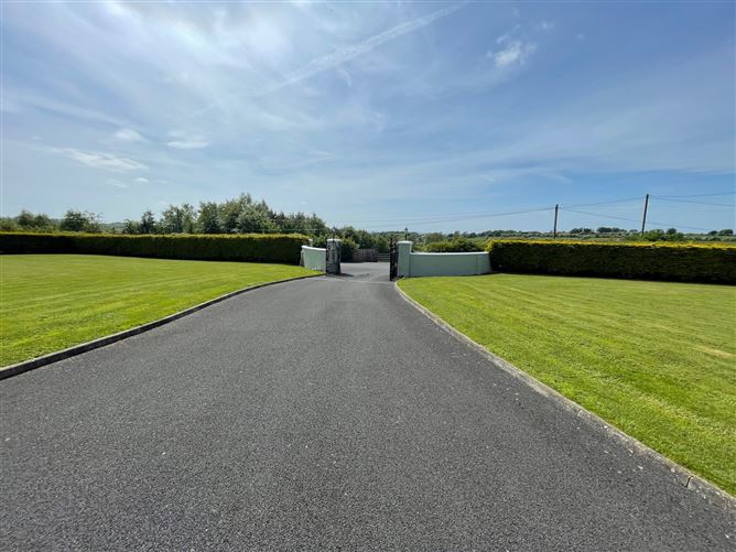 Coldstream House On c. 1.3 Acres / 0.52 HA., Rathbane, Kilteel, Kildare