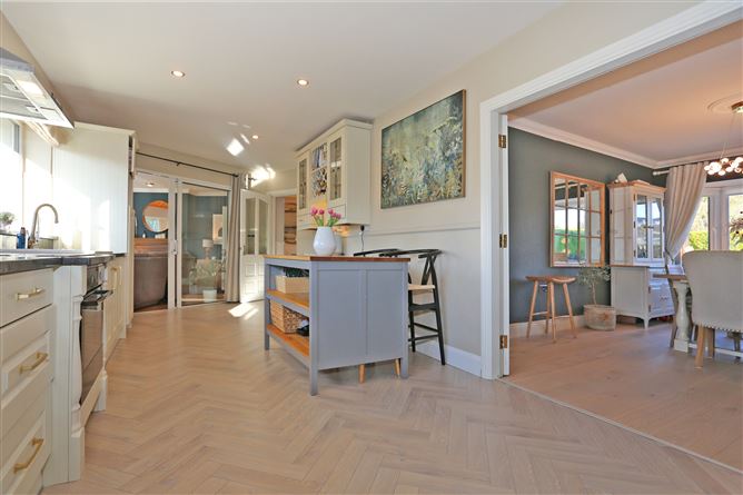 9 Castlebank, Ardnacrusha, Co. Clare