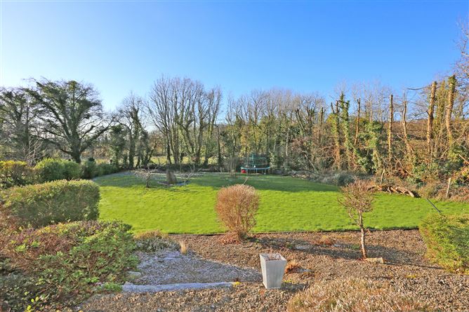 9 Castlebank, Ardnacrusha, Co. Clare