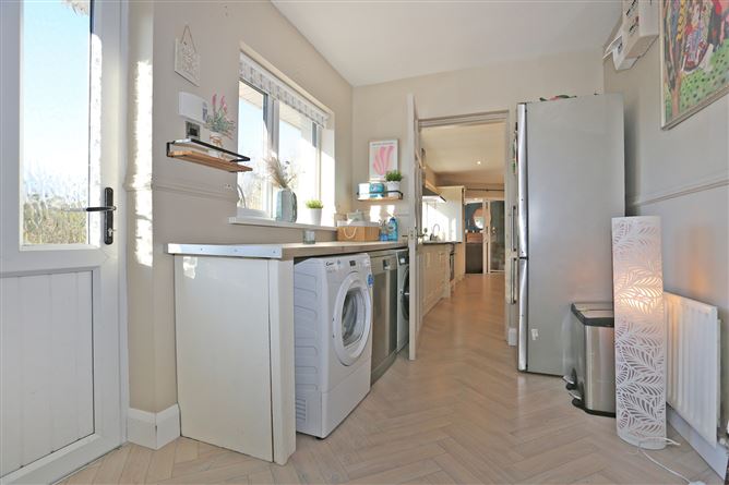 9 Castlebank, Ardnacrusha, Co. Clare