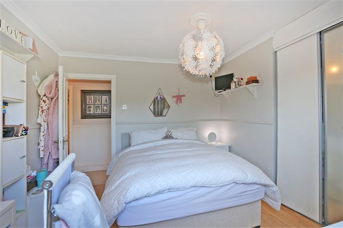 9 Castlebank, Ardnacrusha, Co. Clare