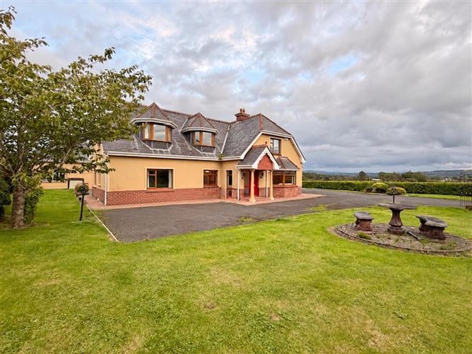 Woodvilla House, Ballygamboon, Castlemaine, Tralee, Co. Kerry, V93VP66