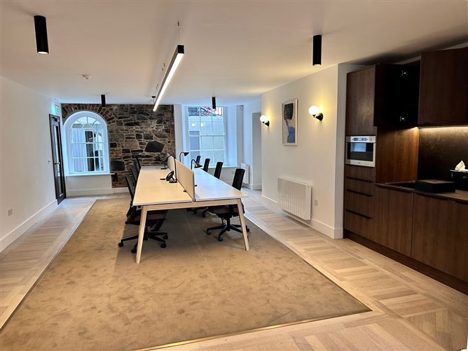 https://photos-a.propertyimages.ie/media/4/7/2/4931274/3533cadb-2427-4b16-acd4-eb08edc7afad_l.jpg