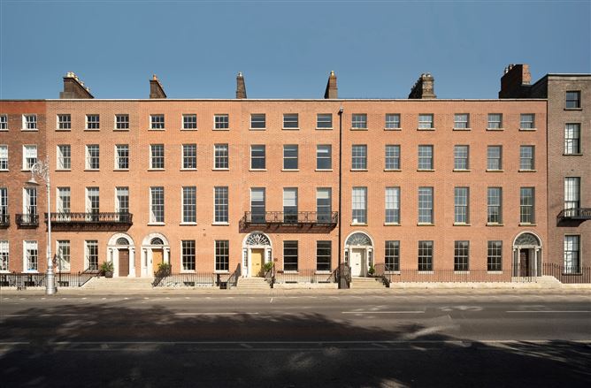 https://photos-a.propertyimages.ie/media/4/7/2/4931274/3533cadb-2427-4b16-acd4-eb08edc7afad_l.jpg