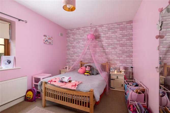 27 Abbeybrook Court, Kilbeggan, Co. Westmeath