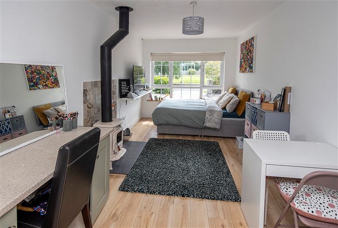 13 Castle Court, Lismore, Co. Waterford