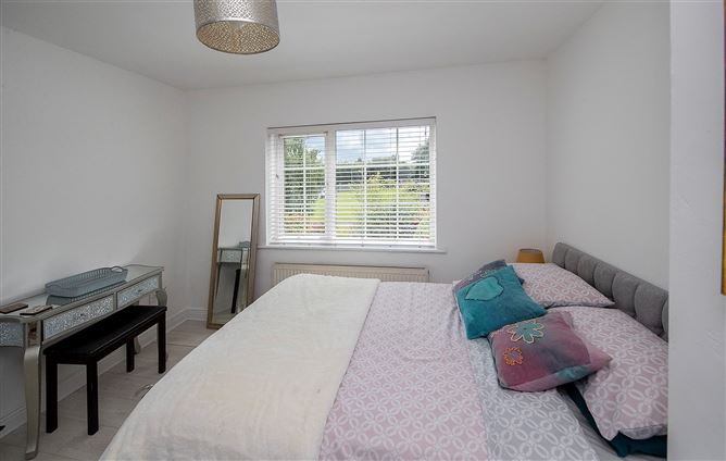 13 Castle Court, Lismore, Co. Waterford