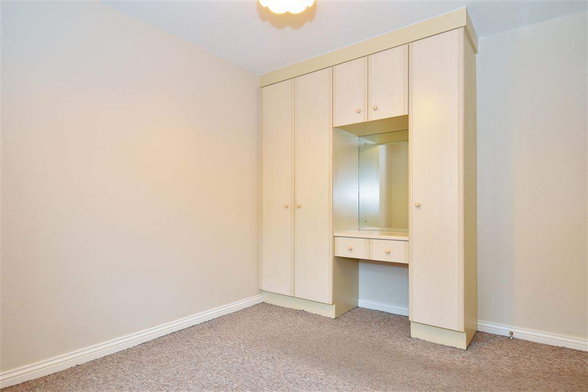 Townhouse 25, Eyre Square Centre, Eyre Square, Galway