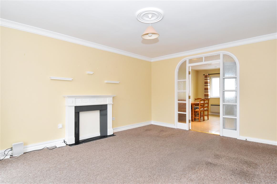 Townhouse 25, Eyre Square Centre, Eyre Square, Galway