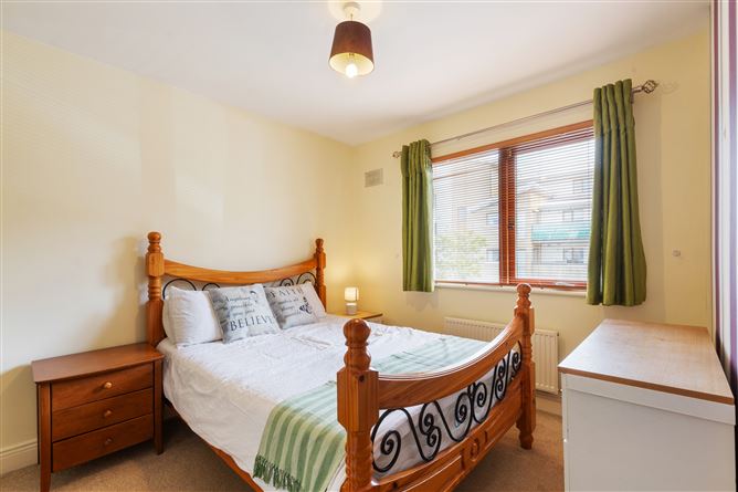 12 Hunters Place, Knocklyon, Dublin 16