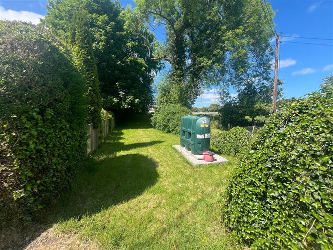 3 Fountain Terrace, Milltown, Convoy, Donegal