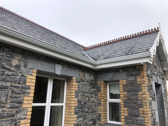 https://photos-a.propertyimages.ie/media/4/7/3/4956374/138ae63a-5777-412f-ae5e-4a7bffc21d14_l.jpeg