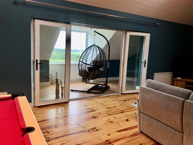 https://photos-a.propertyimages.ie/media/4/7/3/4956374/138ae63a-5777-412f-ae5e-4a7bffc21d14_l.jpeg