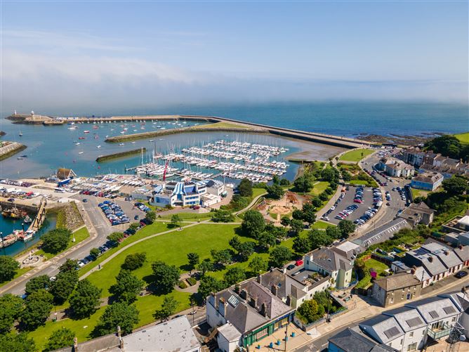 53 Harbour Road, Dublin 13, Howth