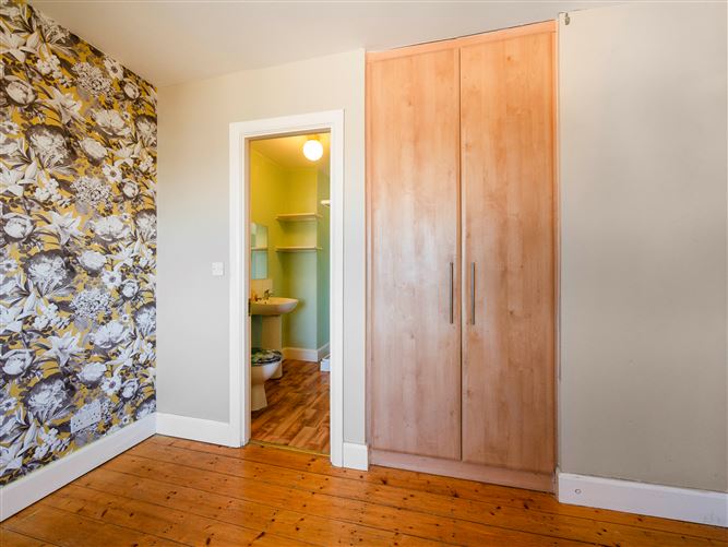 16 Bellevue Heights, New Ross, Wexford