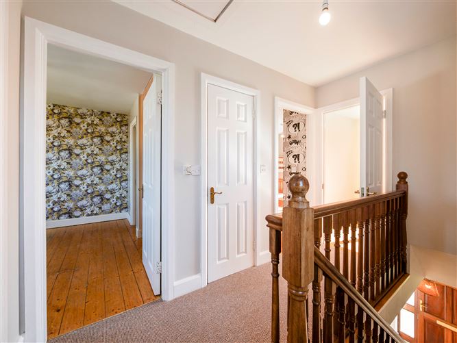 16 Bellevue Heights, New Ross, Wexford