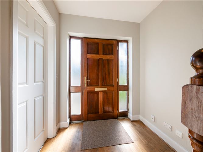 16 Bellevue Heights, New Ross, Wexford