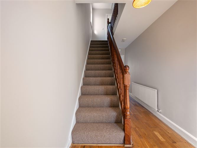 16 Bellevue Heights, New Ross, Wexford