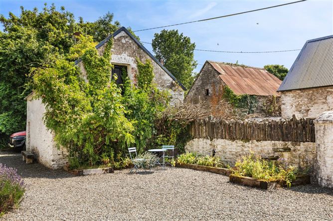 https://photos-a.propertyimages.ie/media/4/7/3/5015374/ad582e78-d07b-45c4-b18f-bd2489fe47bf_l.jpg