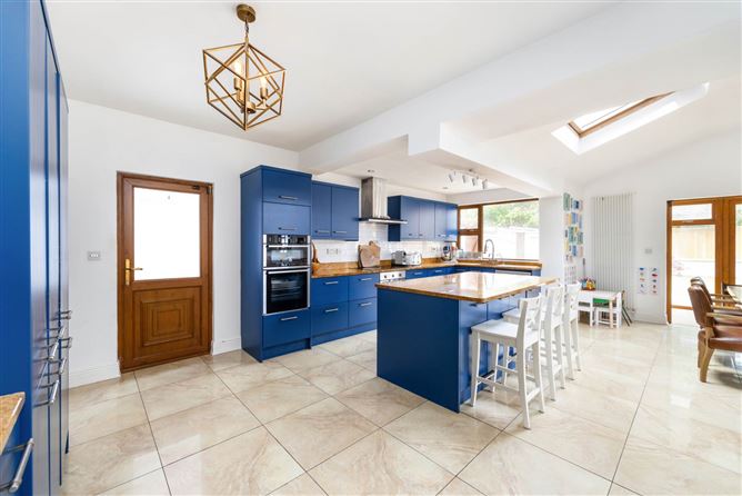 Photo 5 of 17 — 17 Kincora Drive, Clontarf, Dublin 3