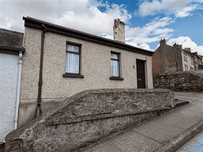5 Power Terrace, Cork Hill, Youghal, Cork