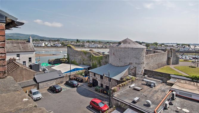 10 Moloney Stores, Lower Main Street, Dungarvan, Co. Waterford