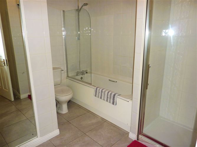 22 The Anchorage, The Quay, Westport, Co. Mayo