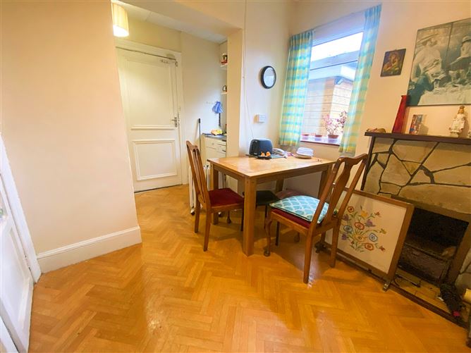 267 Collins Avenue, Whitehall, Dublin 9