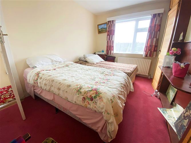267 Collins Avenue, Whitehall, Dublin 9