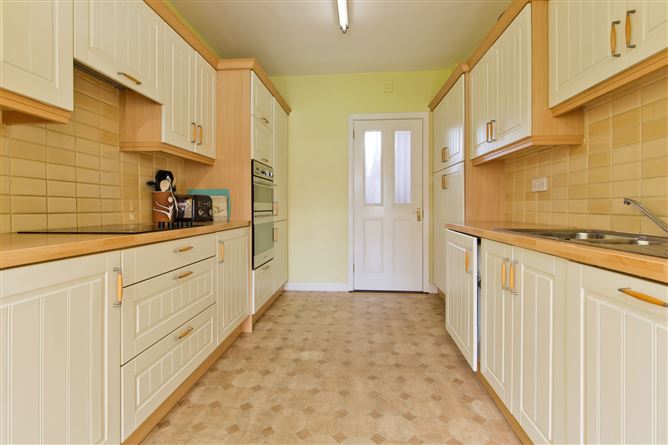 30 Marian Crescent, Rathfarnham, Dublin 14