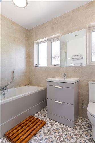 49 Dundela Park, Sandycove, County Dublin