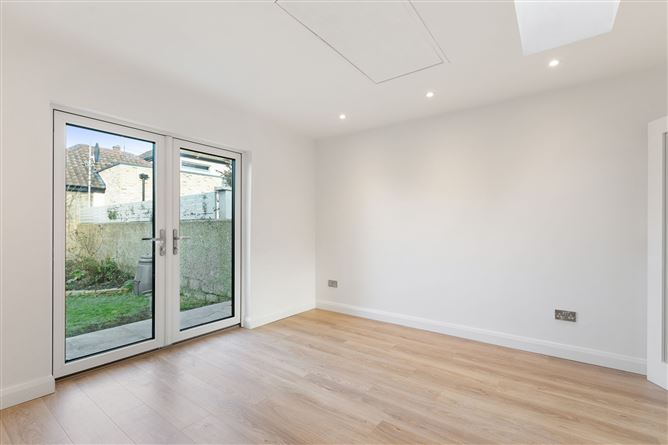 49 Dundela Park, Sandycove, County Dublin