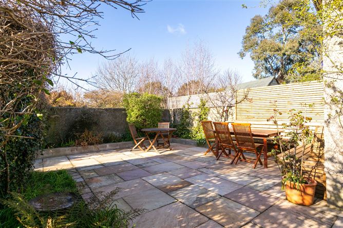49 Dundela Park, Sandycove, County Dublin