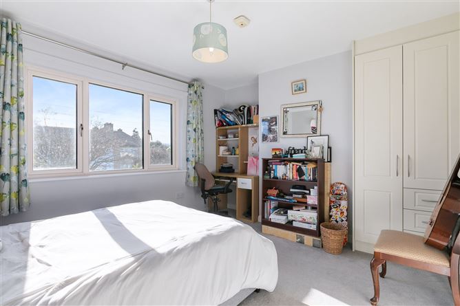 49 Dundela Park, Sandycove, County Dublin