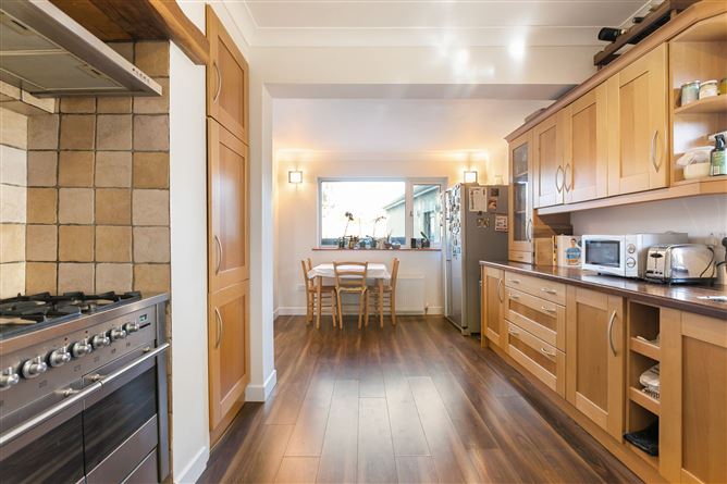 49 Dundela Park, Sandycove, County Dublin