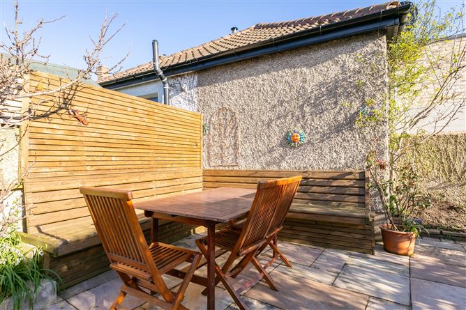 49 Dundela Park, Sandycove, County Dublin