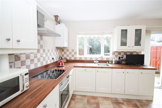 17 Woodstown Lane, Knocklyon, Dublin 16