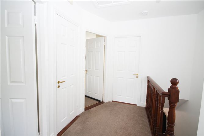 17 Woodstown Lane, Knocklyon, Dublin 16