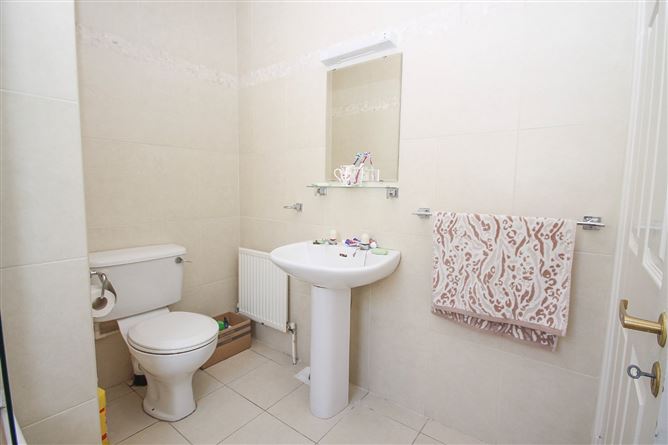 17 Woodstown Lane, Knocklyon, Dublin 16