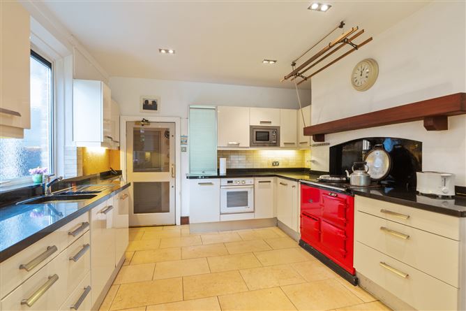 Rugglestone, 10 Pembroke Park, Ballsbridge, Dublin 4