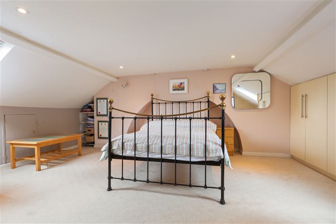 Rugglestone, 10 Pembroke Park, Ballsbridge, Dublin 4