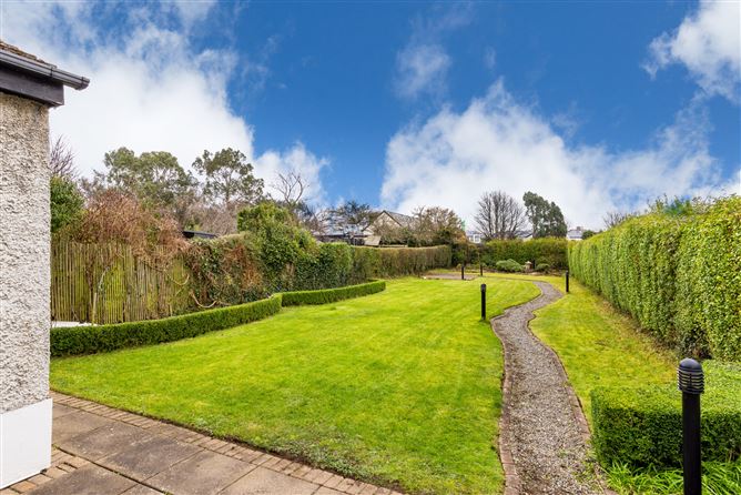 https://photos-a.propertyimages.ie/media/4/7/4/4907474/3bf9b551-1d0d-4a76-9ced-16e4cf6c7e6f_l.jpg