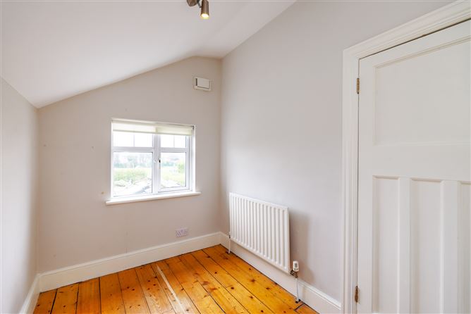 https://photos-a.propertyimages.ie/media/4/7/4/4907474/3bf9b551-1d0d-4a76-9ced-16e4cf6c7e6f_l.jpg